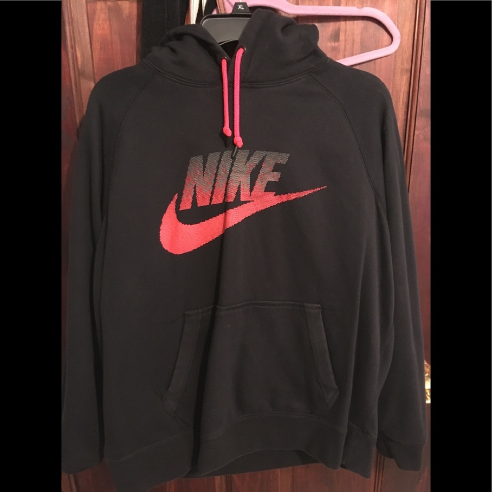 Men’s Nike pullover hoodie